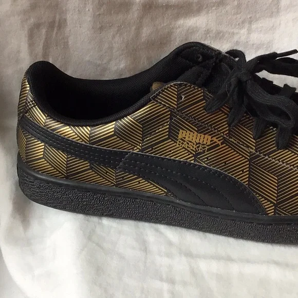 Pumas Women’s Basketball Classic Sneakers - Picture 2 of 12